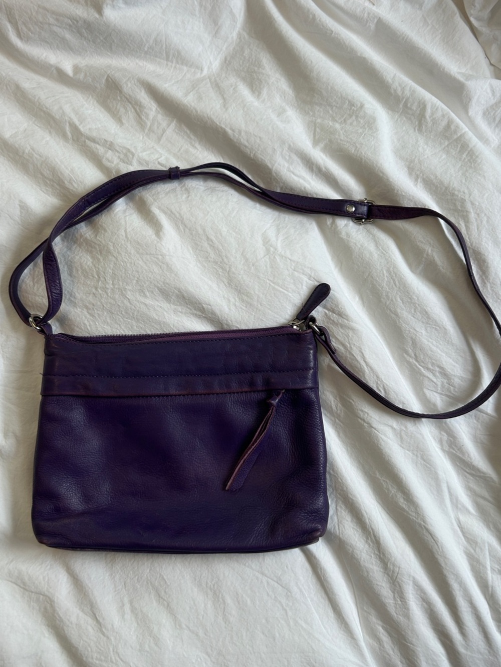 Classic Purple Leather Crossbody Bag with Adjustable Strap